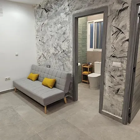 Jl A Y B Apartmán *