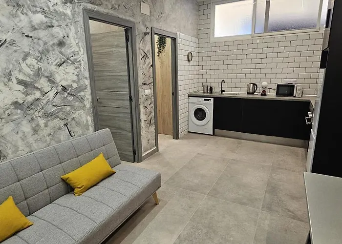 Jl A Y B Apartmán *