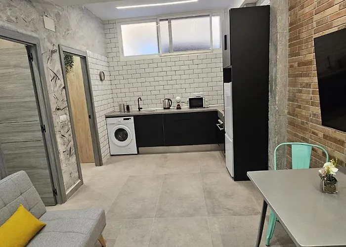 Jl A Y B Apartmán *